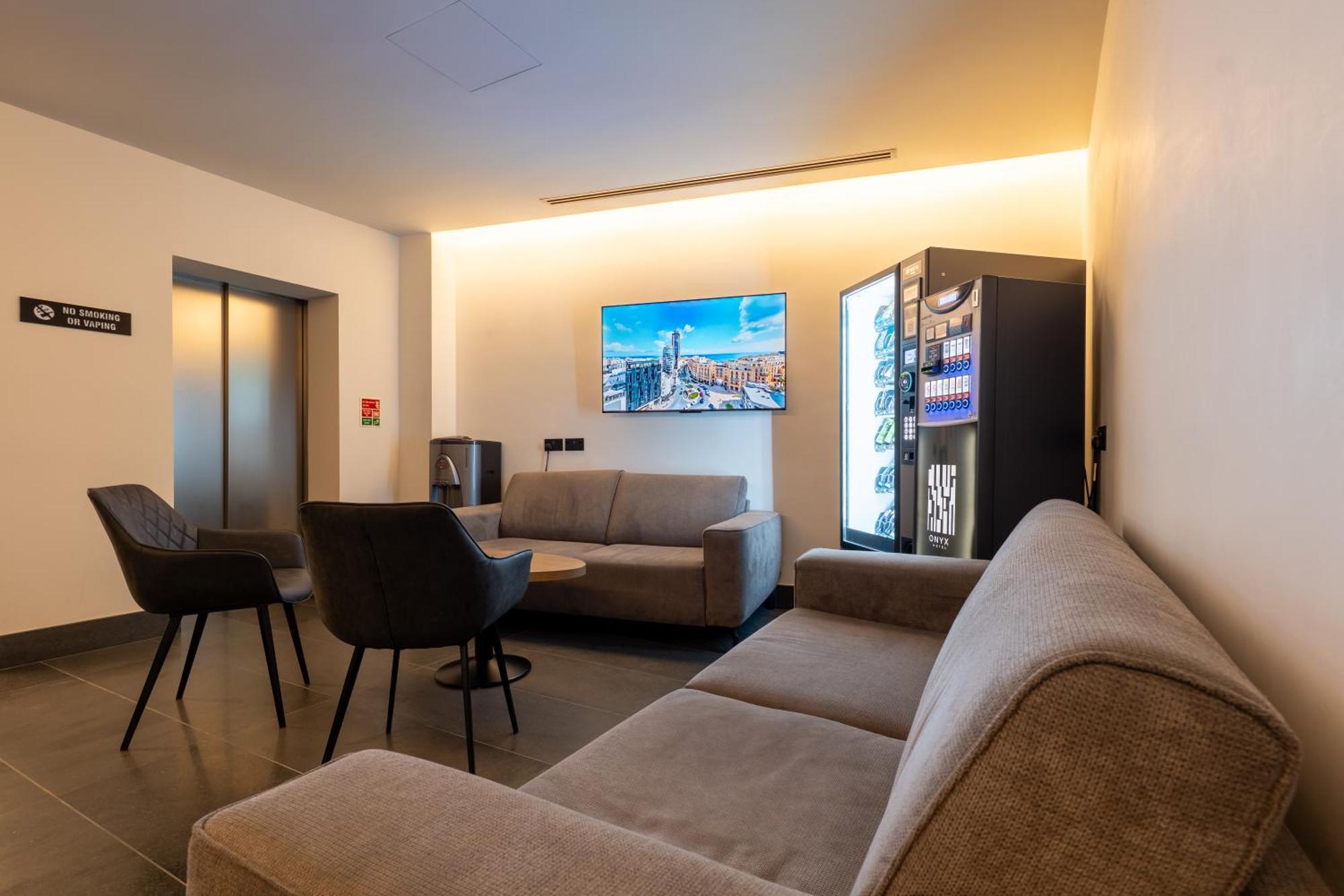 Onyx Hotel Saint Julian's Εξωτερικό φωτογραφία
